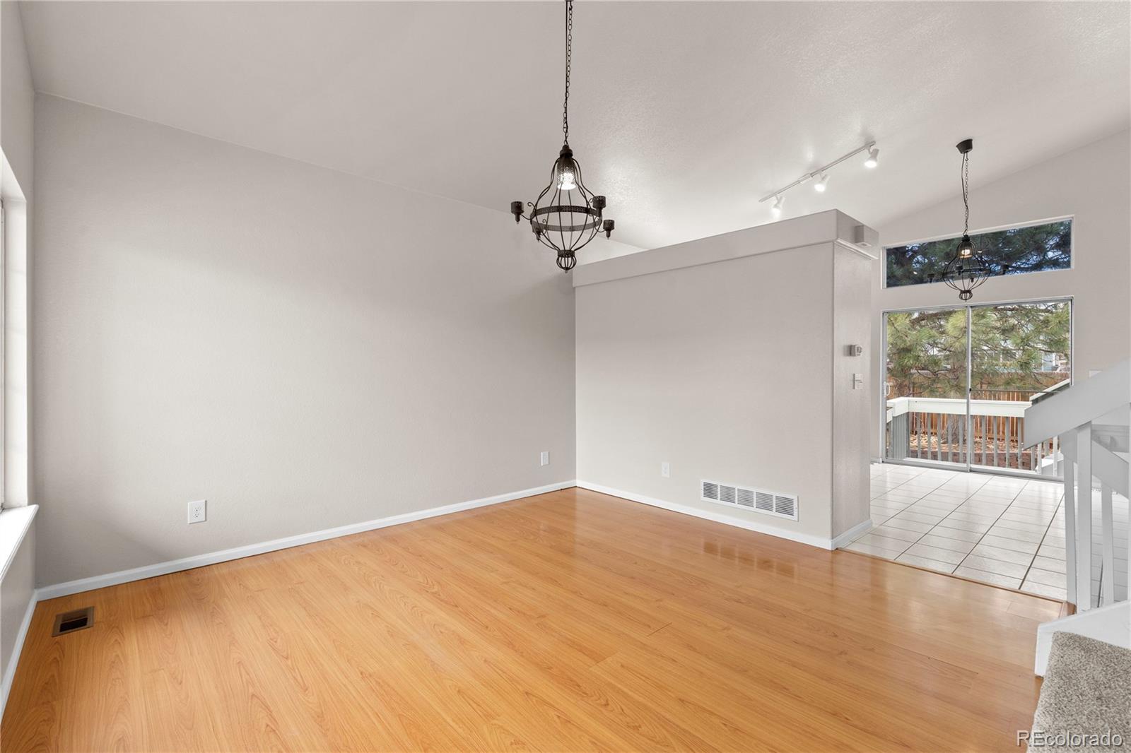 8715 Cloverleaf Circle