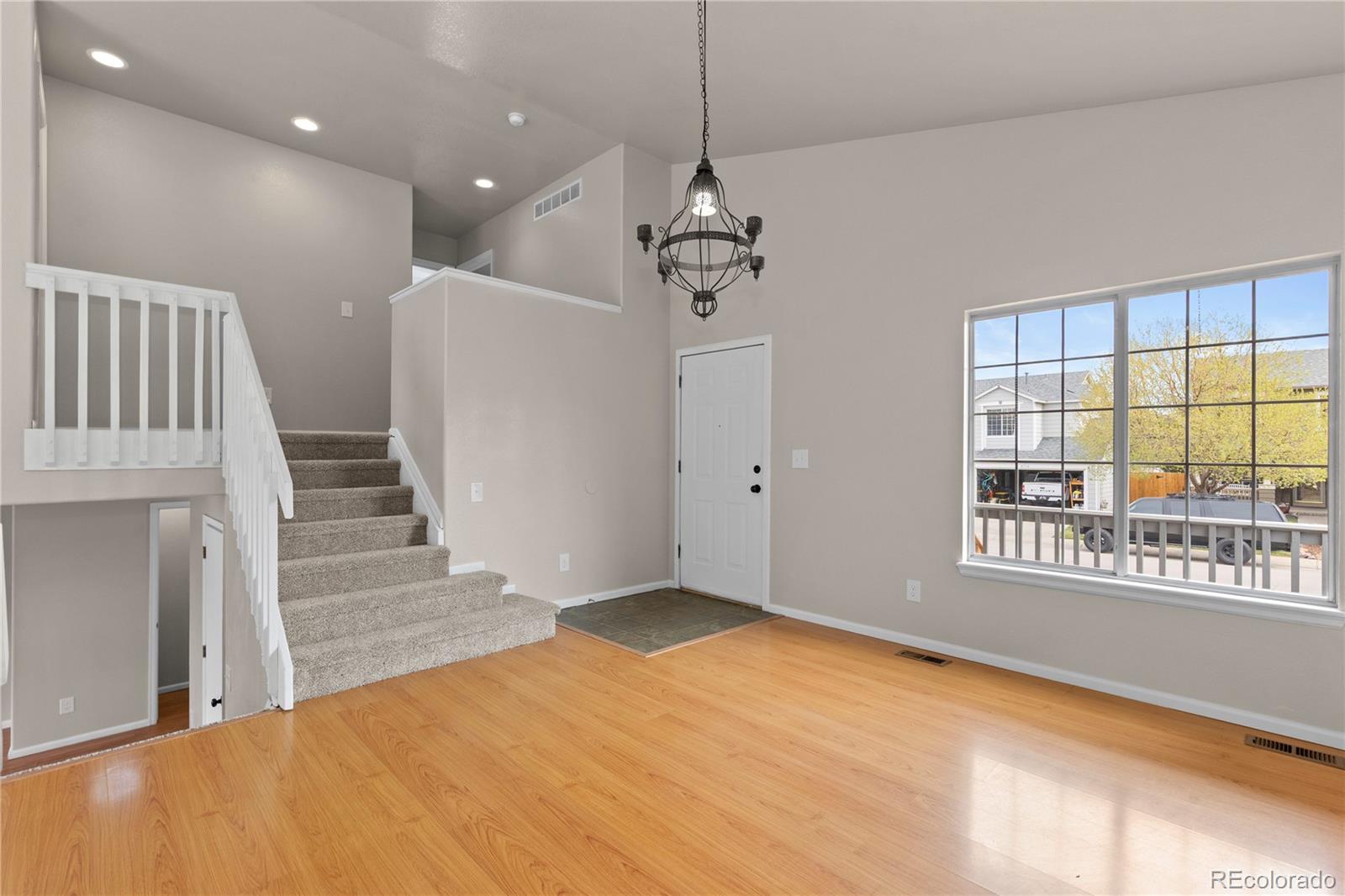 8715 Cloverleaf Circle