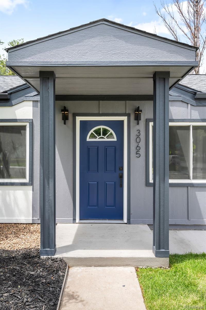 3065 S Eudora Street