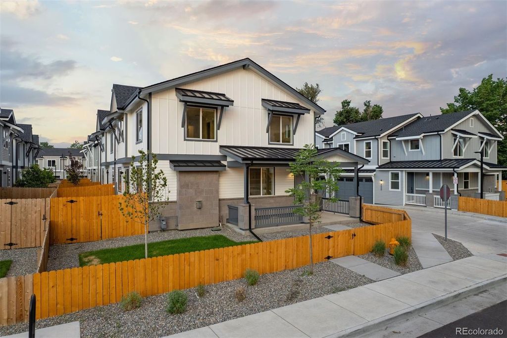 Photo of 4018 Upham Street, Wheat Ridge, CO 80033 (MLS # 1684493)