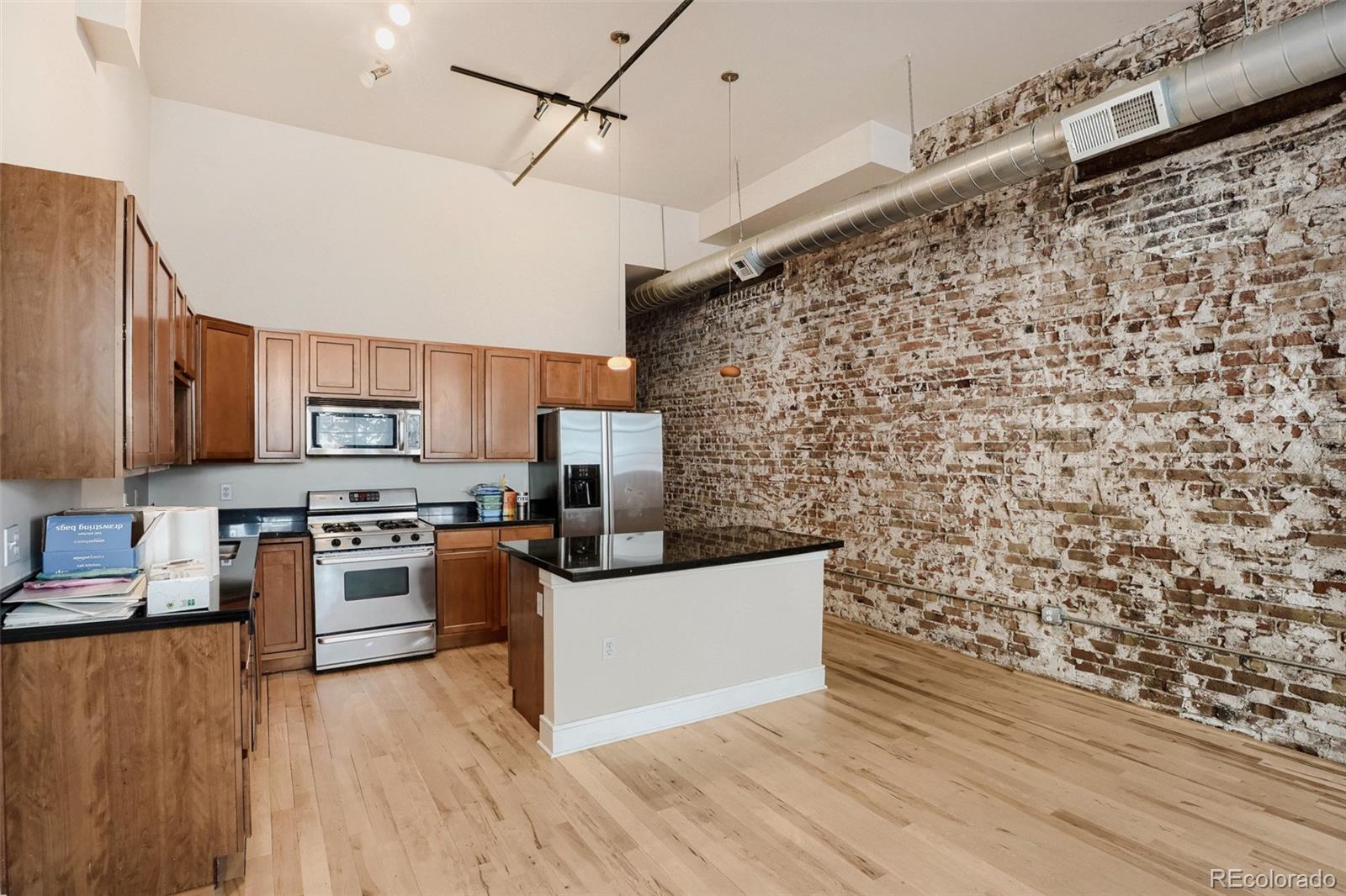 2441 N Broadway 101