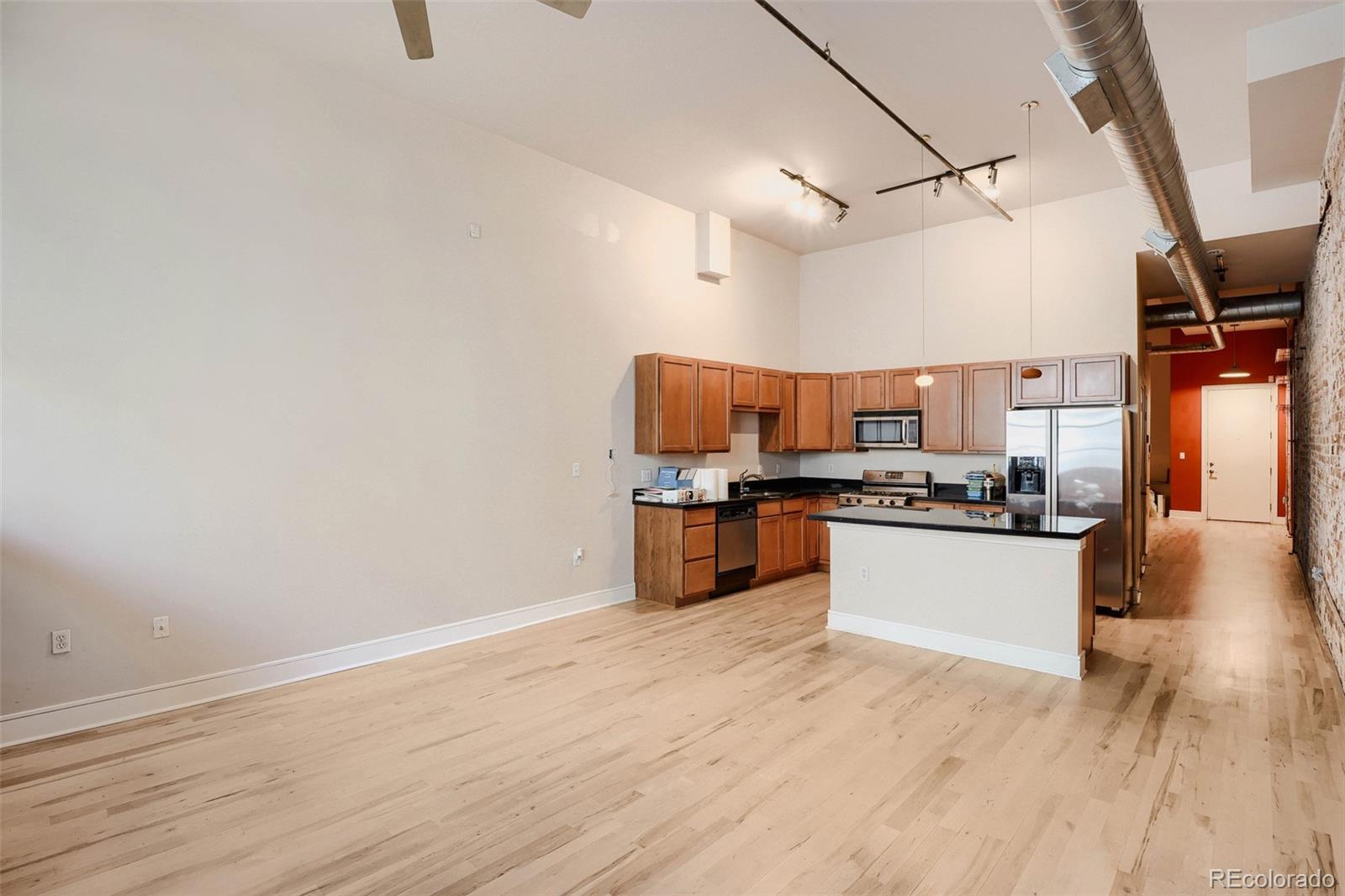 2441 N Broadway 101