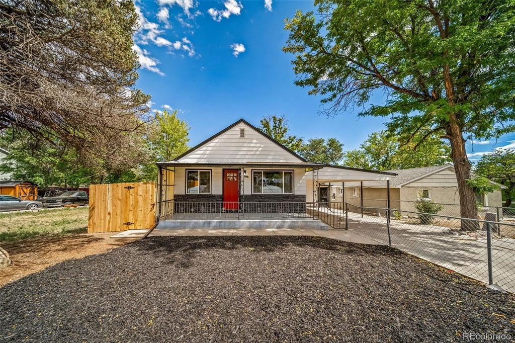 Photo of 472 S Perry Street, Denver, CO 80219 (MLS # 6470307)