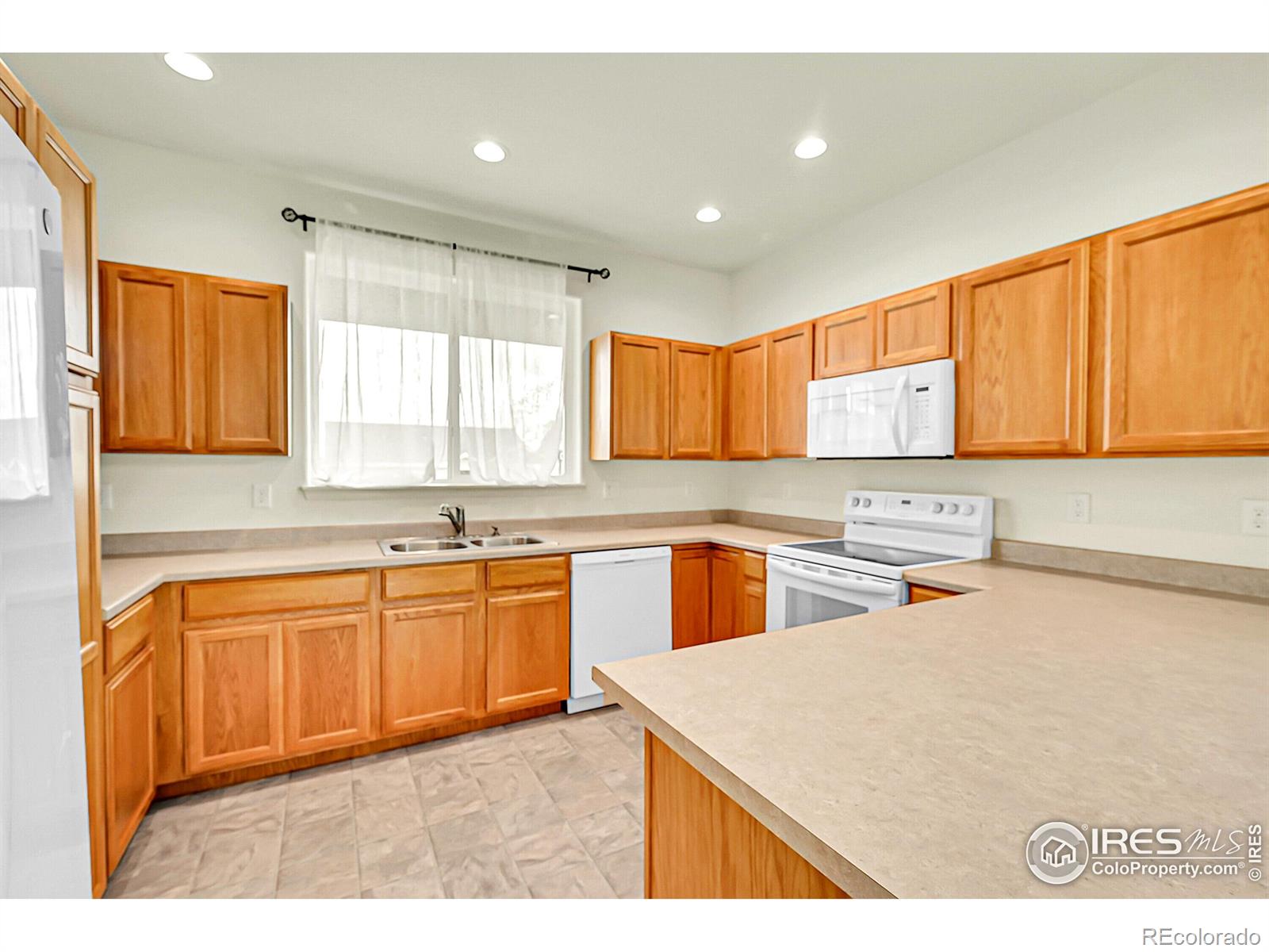 1711 101st Ave Ct