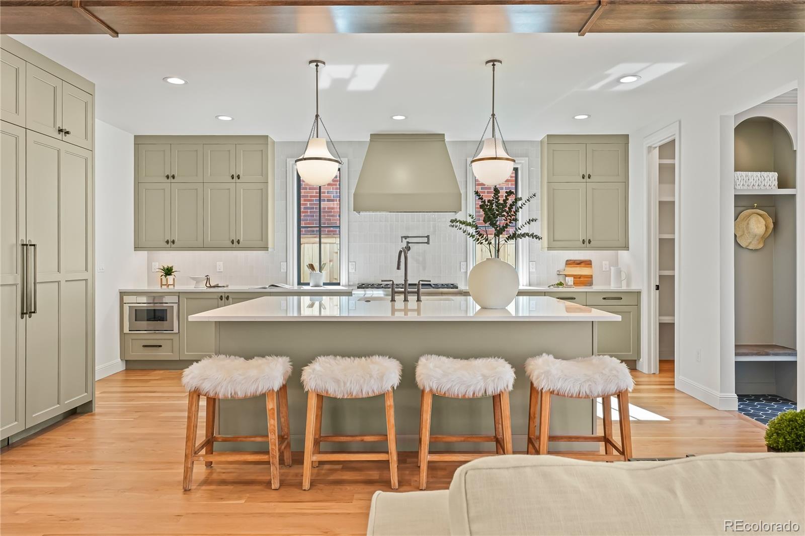 1135 S Downing Street