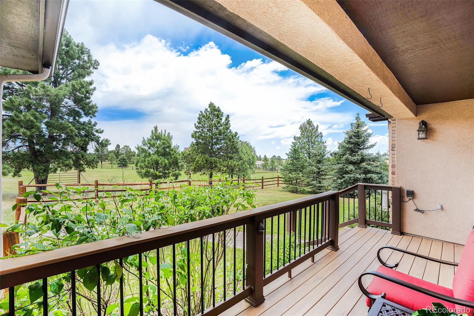 2585 Mohawk Way