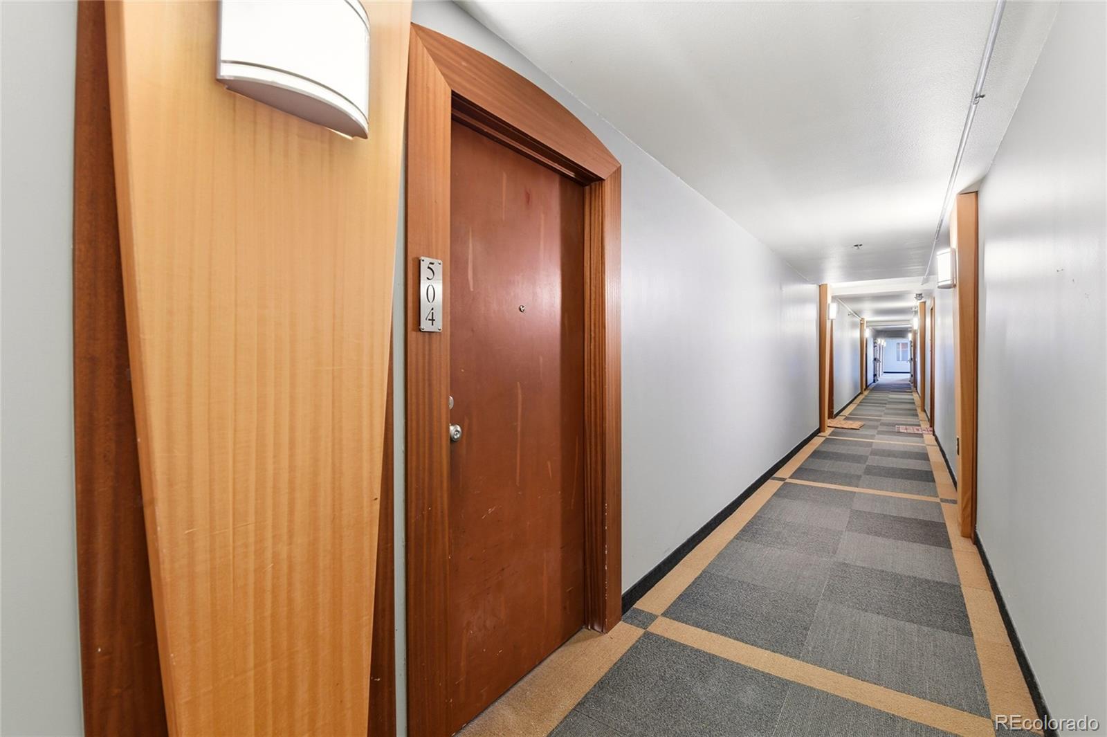 601 W 11th Avenue 504