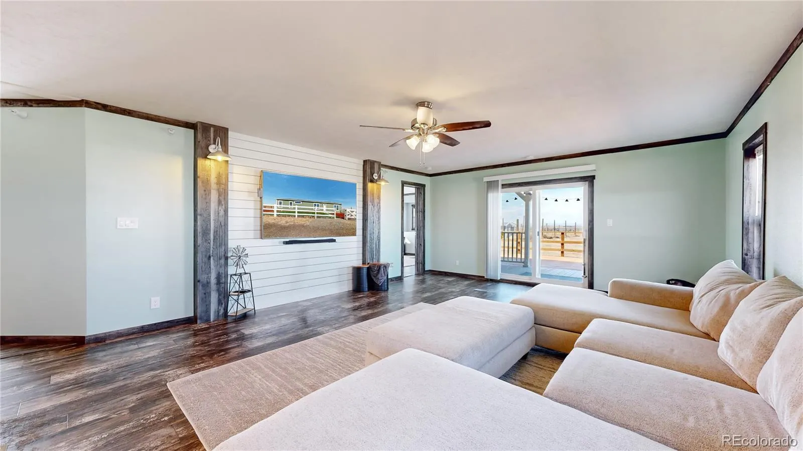 Strasburg, Colorado 80136, United States, 3 Bedrooms Bedrooms, ,2 BathroomsBathrooms,Residential,Pending,828