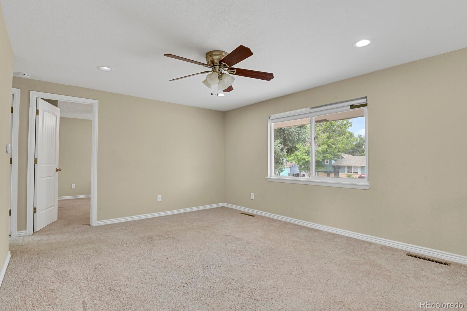 4575 London Lane
