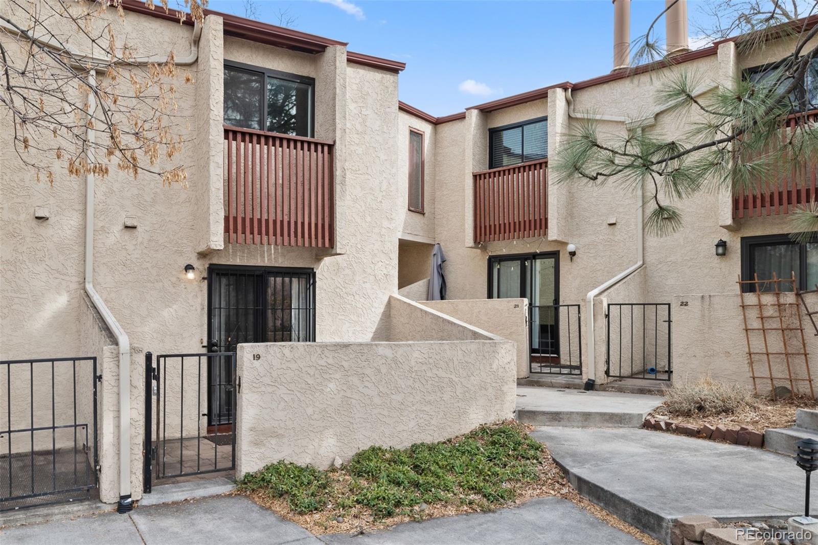 1060 S Parker Road 19