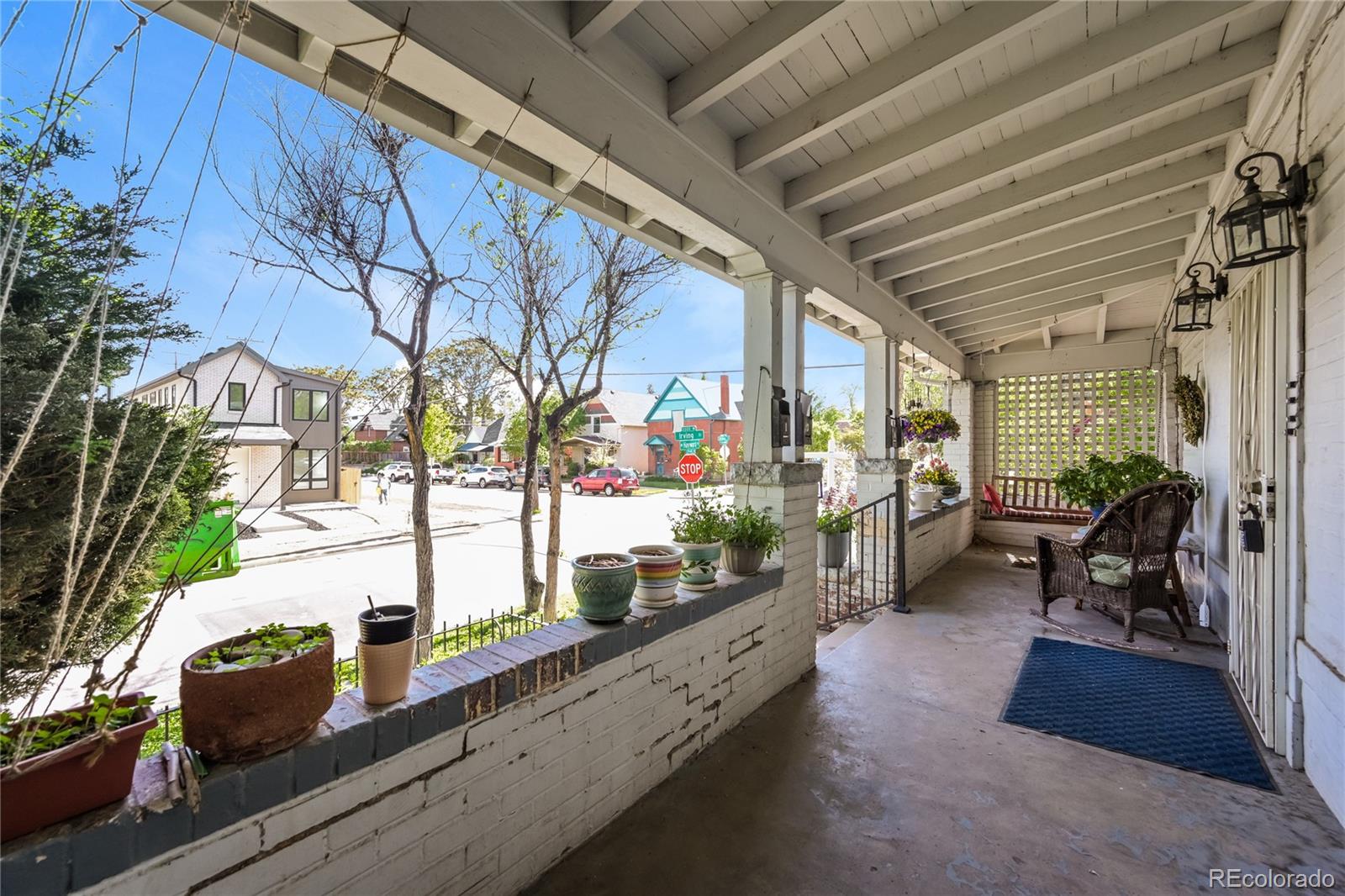 3269 W Hayward Place