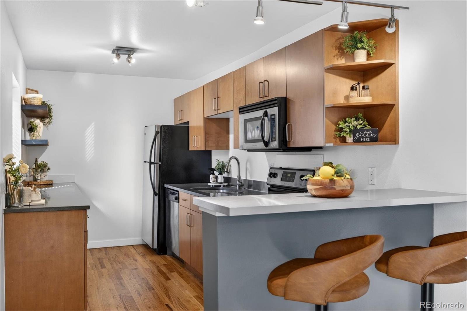 1245 Columbine Street 207