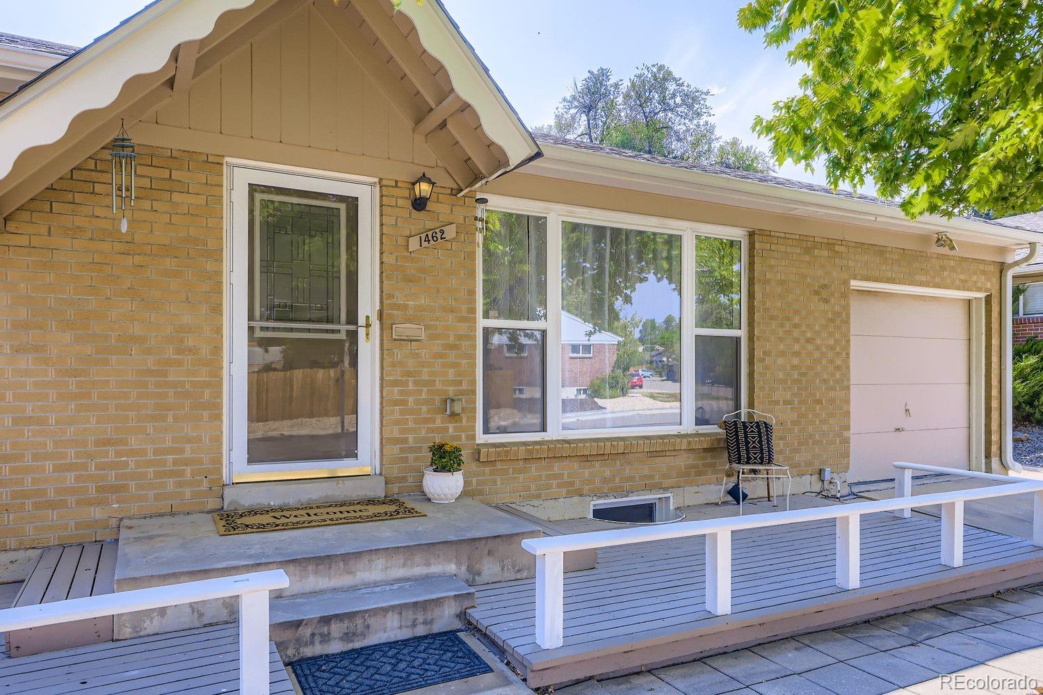 1462 E 110th Place