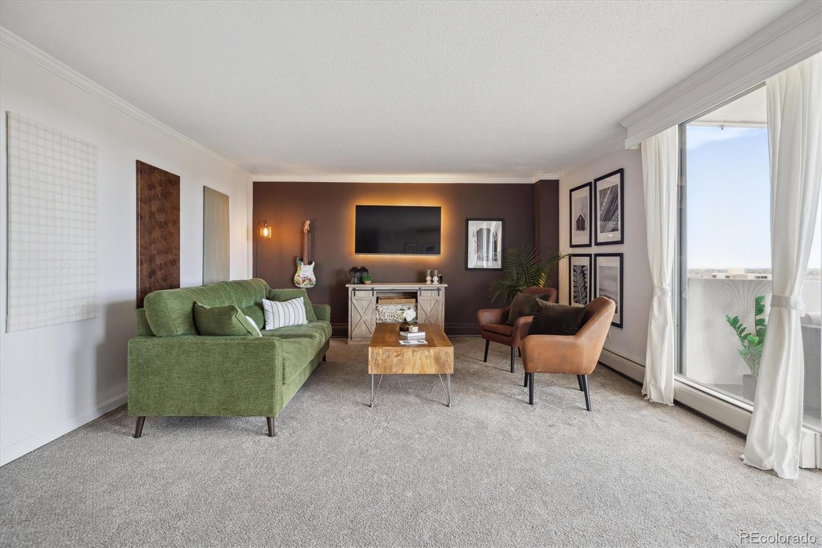 1250 N Humboldt Street 1504