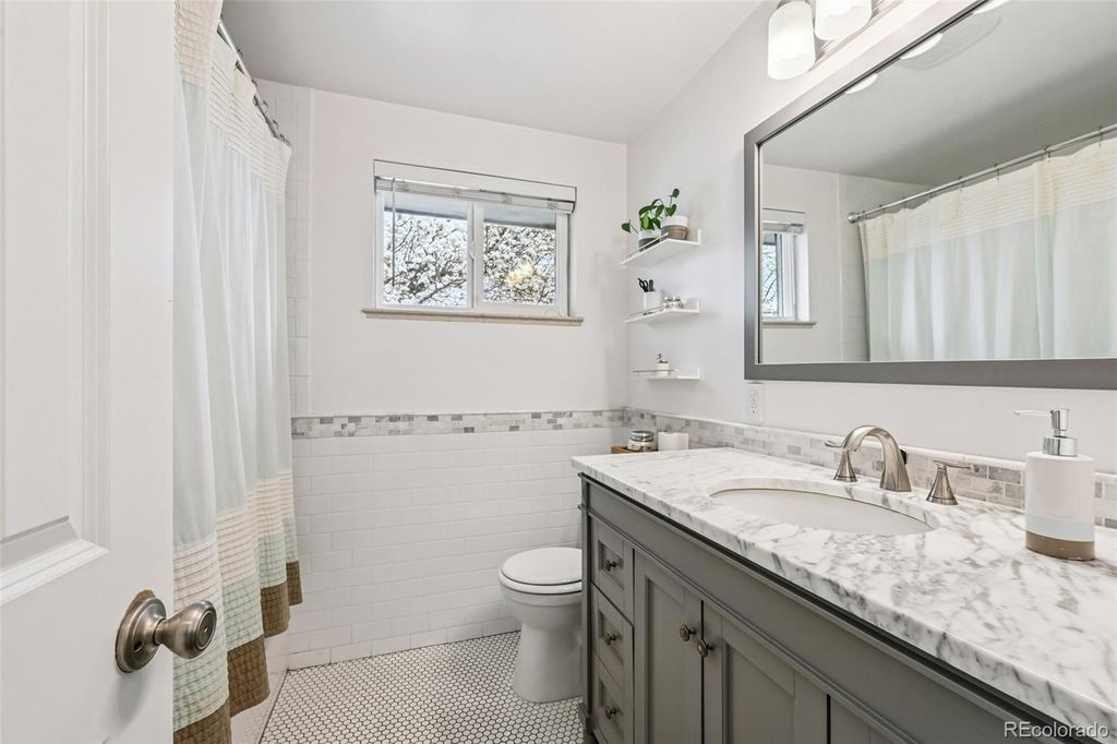 Photo of 400 S Lamar Court, Lakewood, CO 80226 (MLS # 9073978)