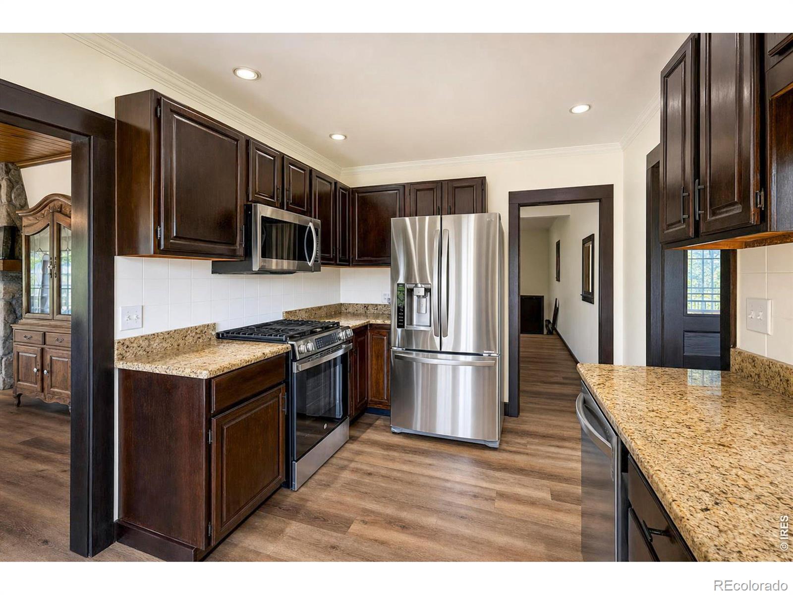 338 County Road 84 W