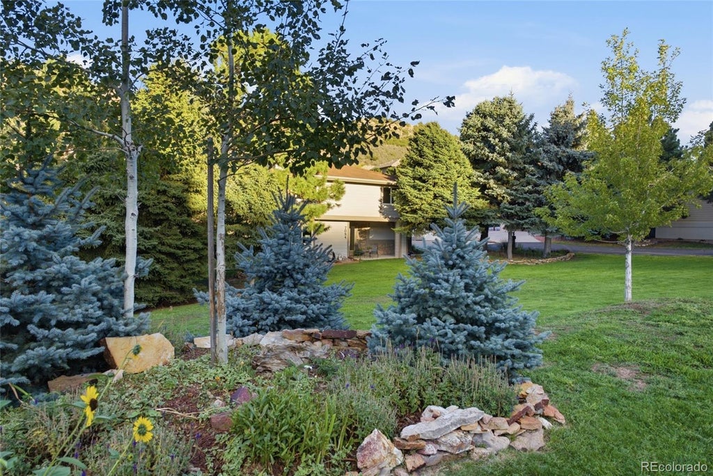 Photo of 7084 Fox Paw Trail, Littleton, CO 80125 (MLS # 4993214)