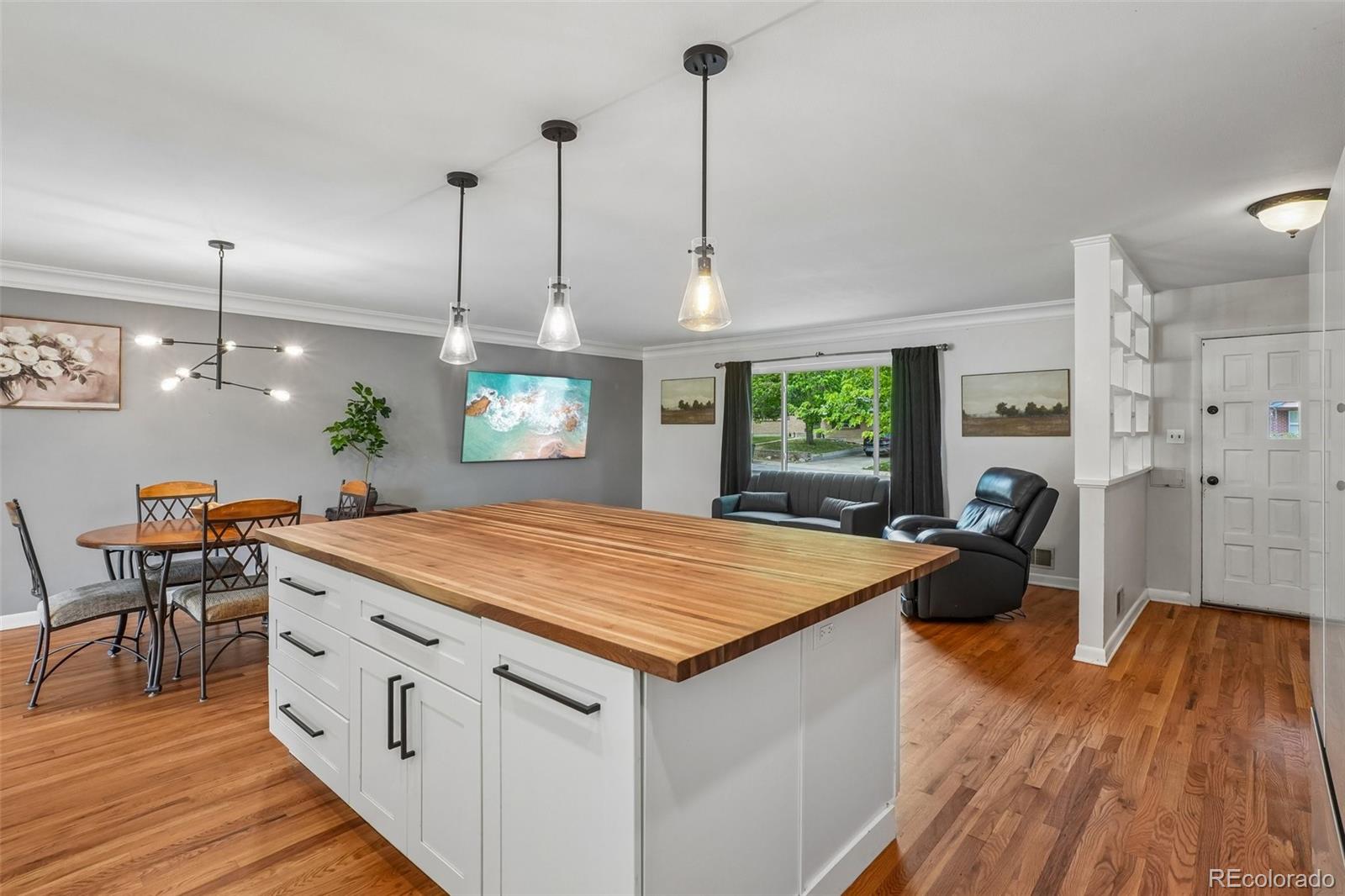 10470 Livingston Drive