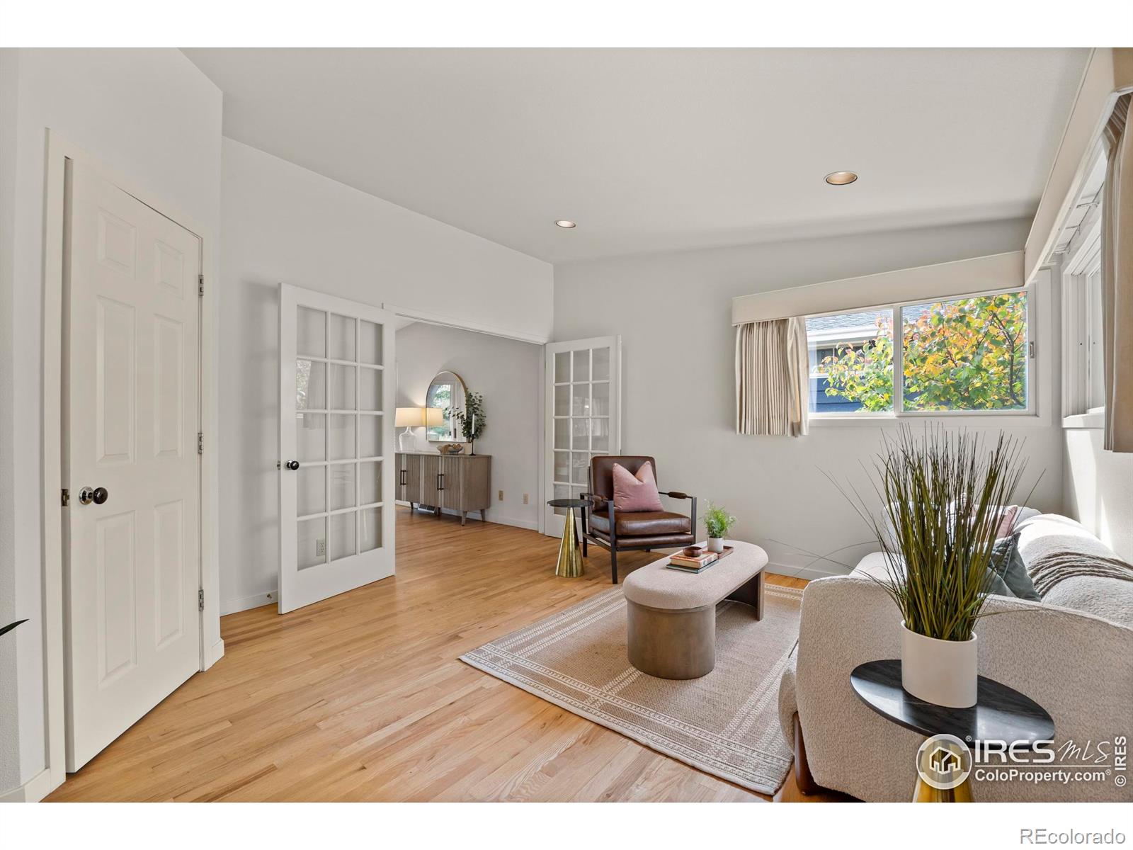 1929 Sheely Drive