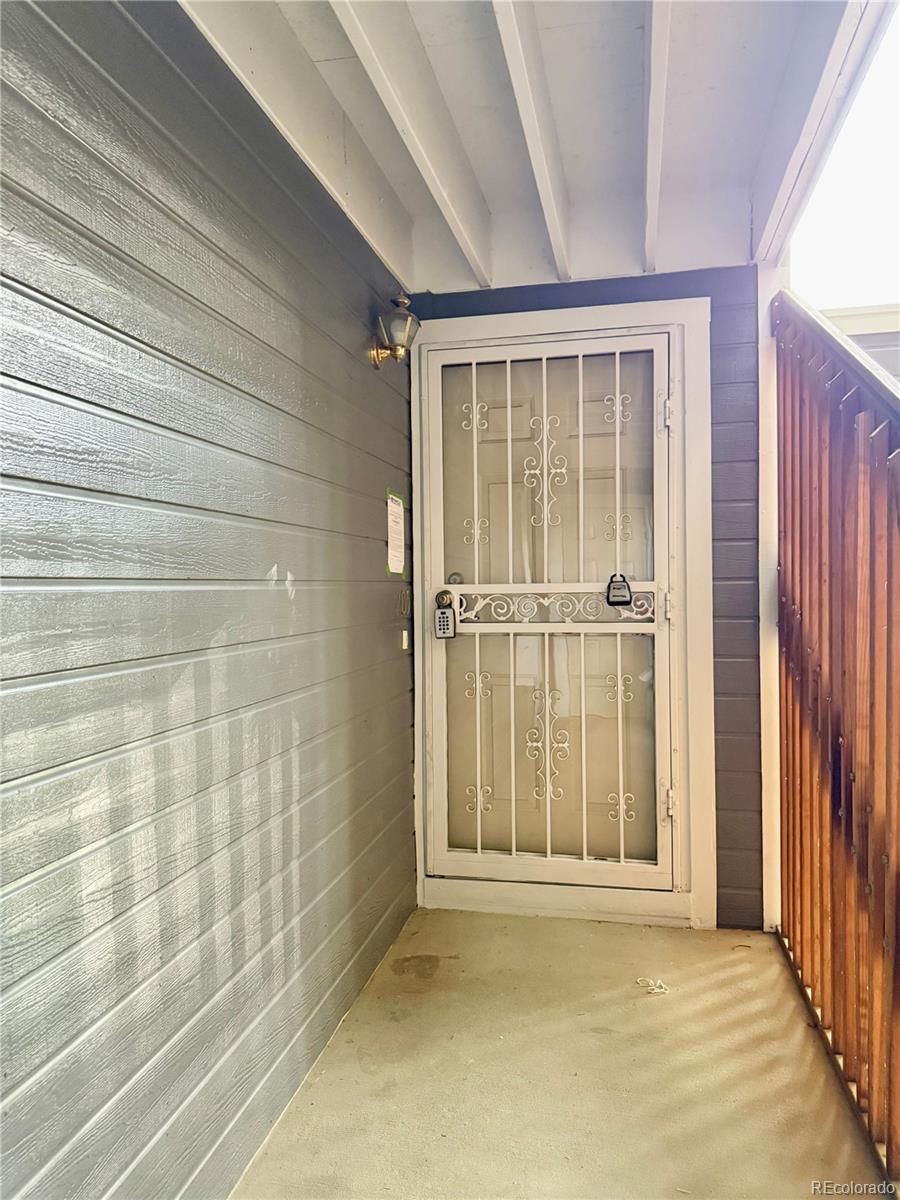 444 S Kittredge Street 205