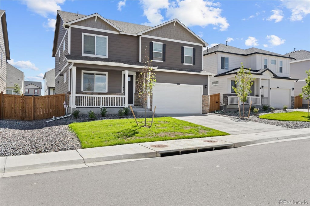 Photo of 840 N Clubview Street, Watkins, CO 80137 (MLS # 2362069)