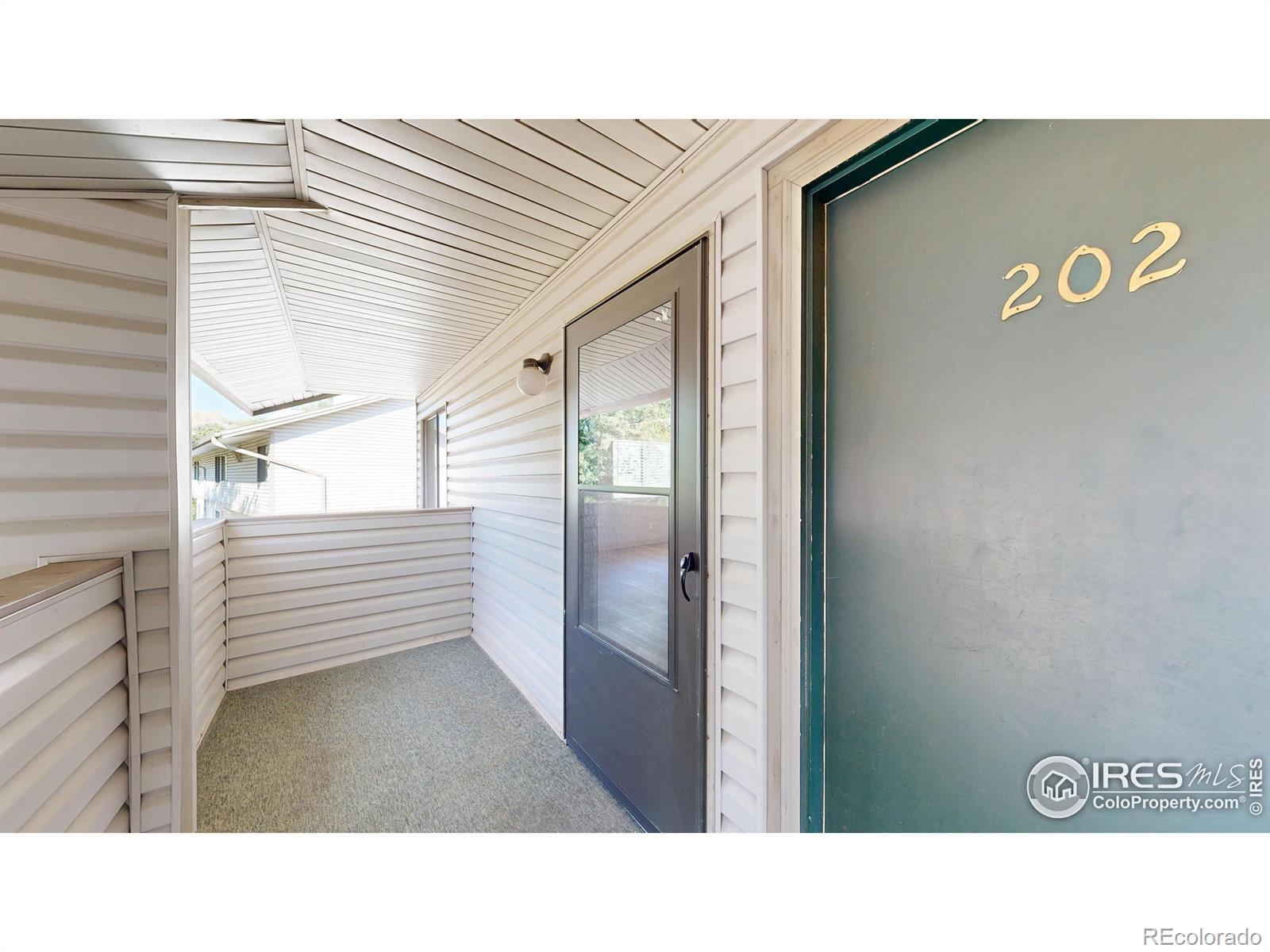 1705 Heatheridge Road