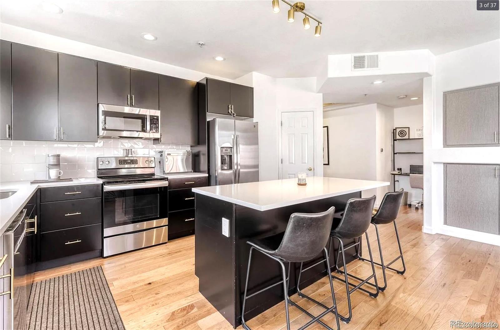 1415 N Washington Street 201