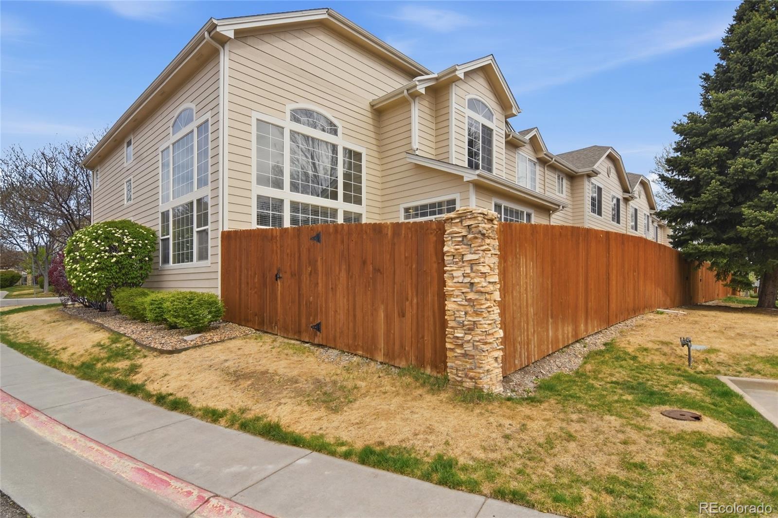 8901 W Phillips Drive