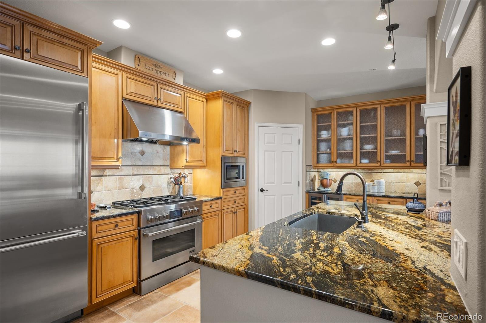 1140 Cherokee Street 401