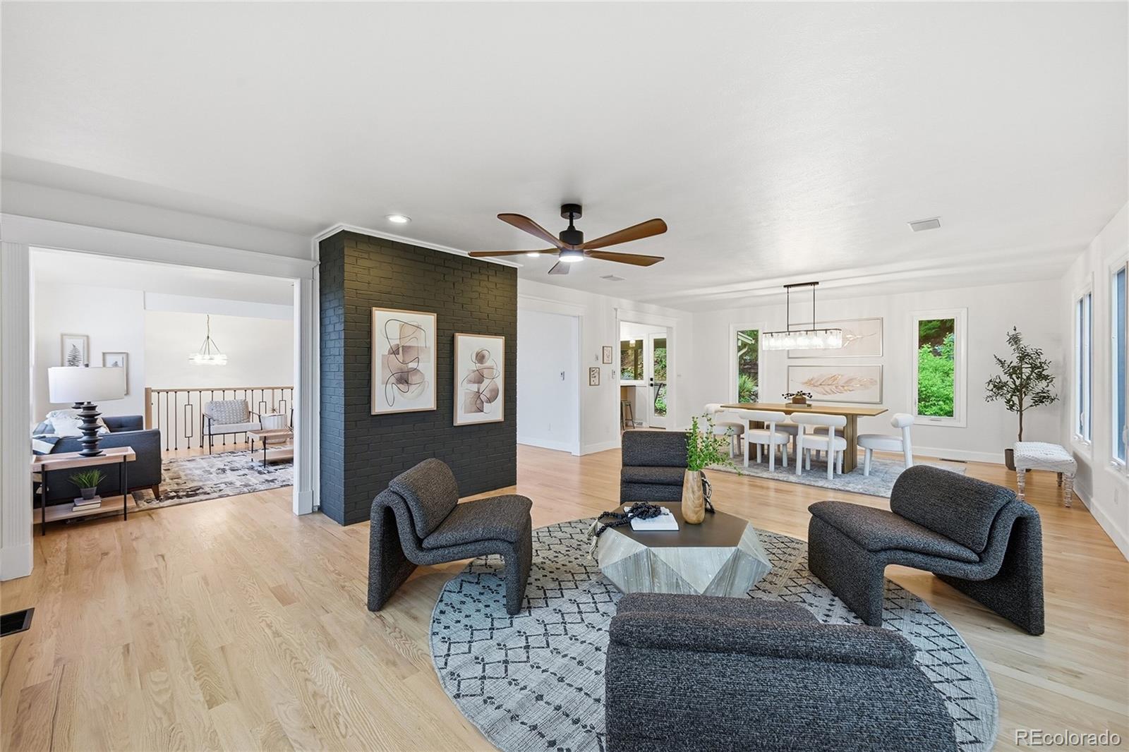 961 S Foothill Drive