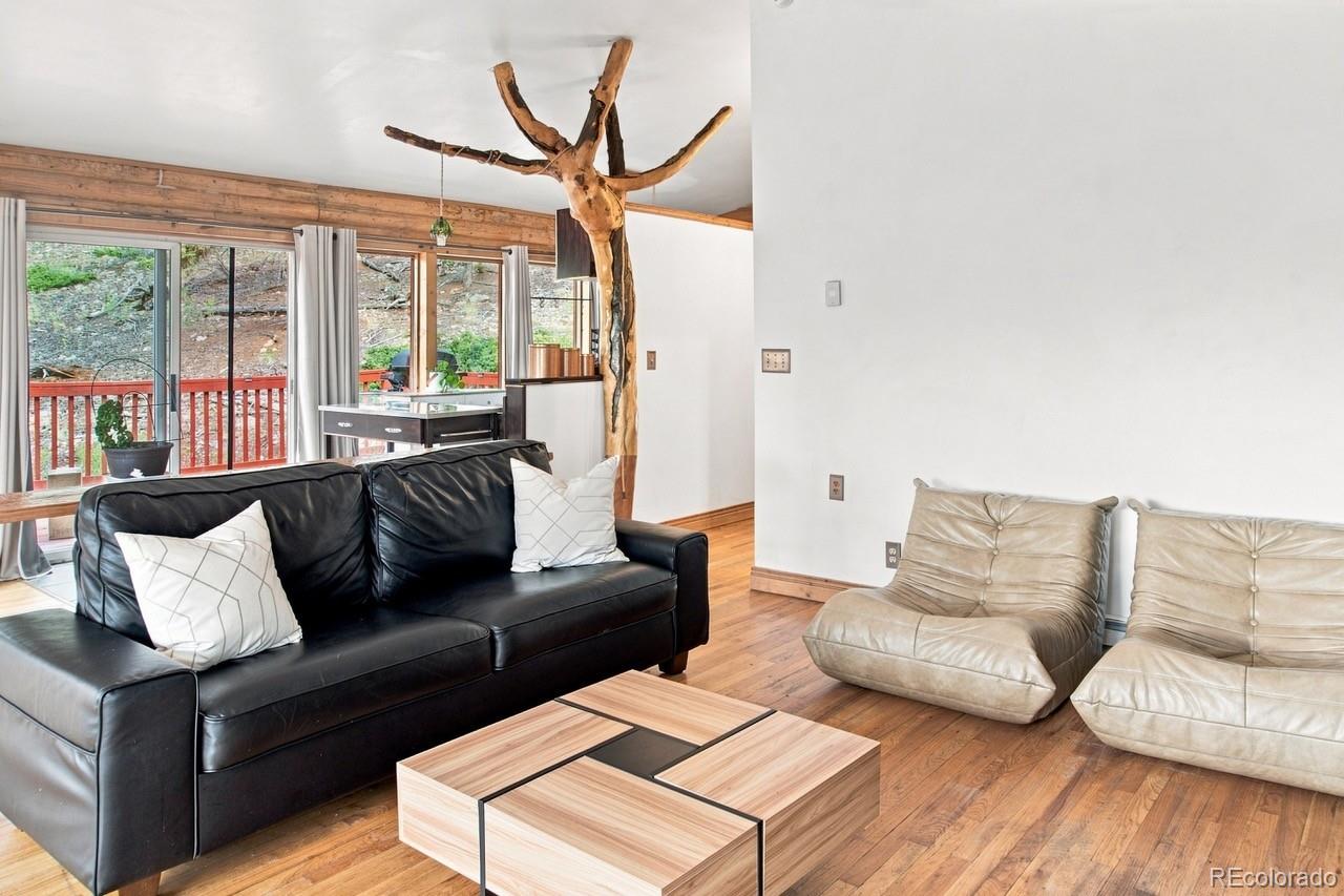 2271 Redhill Road