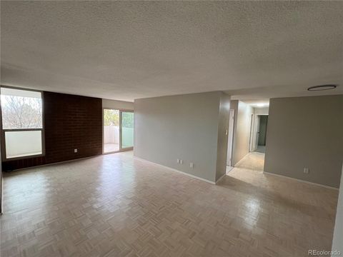 Photo of 2880 S Locust Street #507S, Denver, CO 80222 (MLS # 4003595)