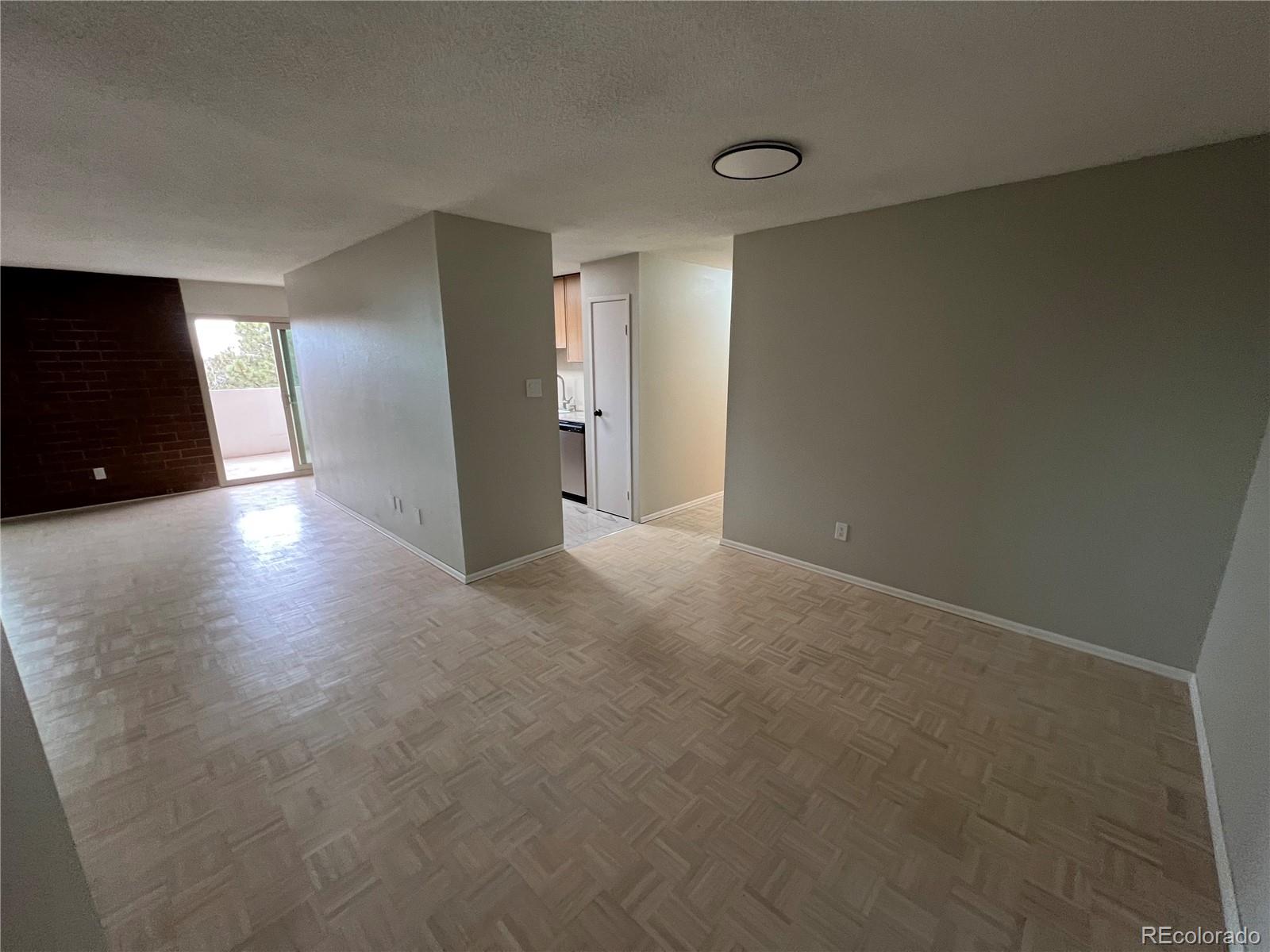 2880 S Locust Street 507S