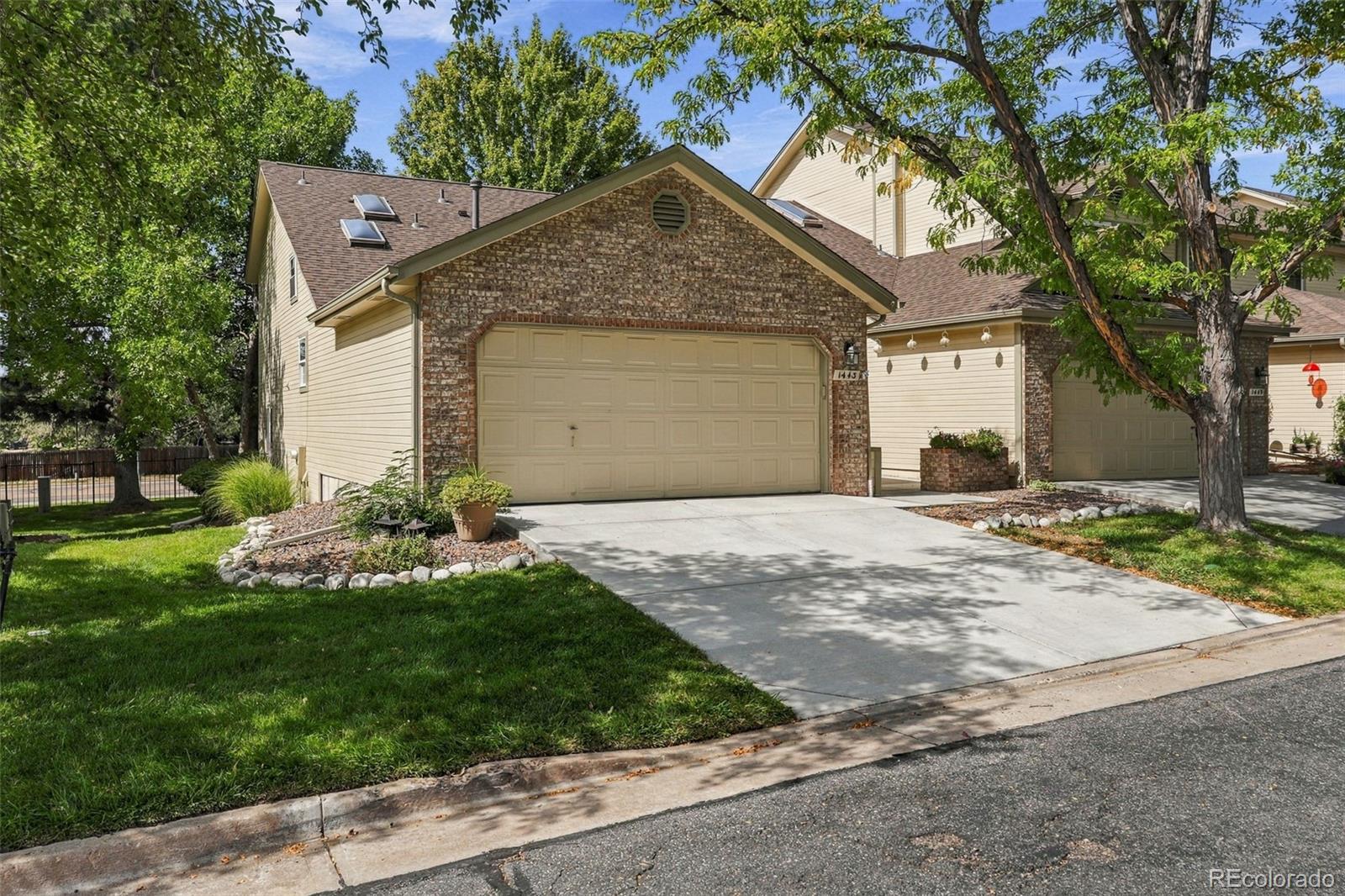 1443 E Nichols Circle