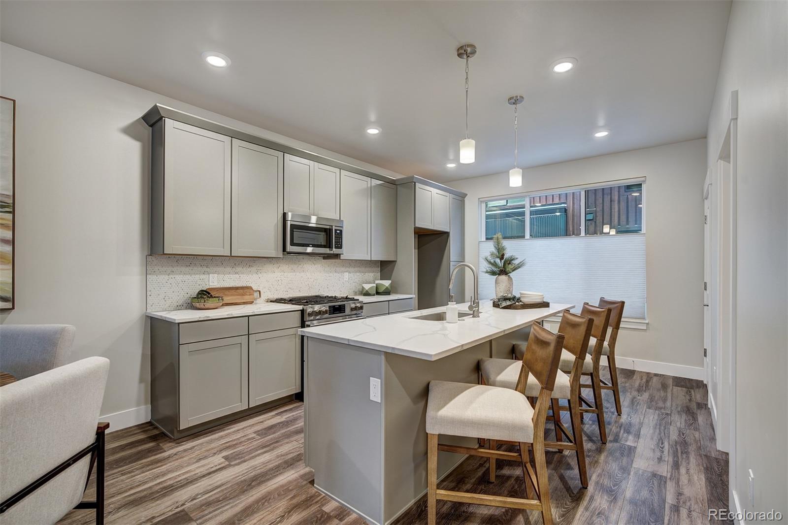 1301 Adams Avenue 113