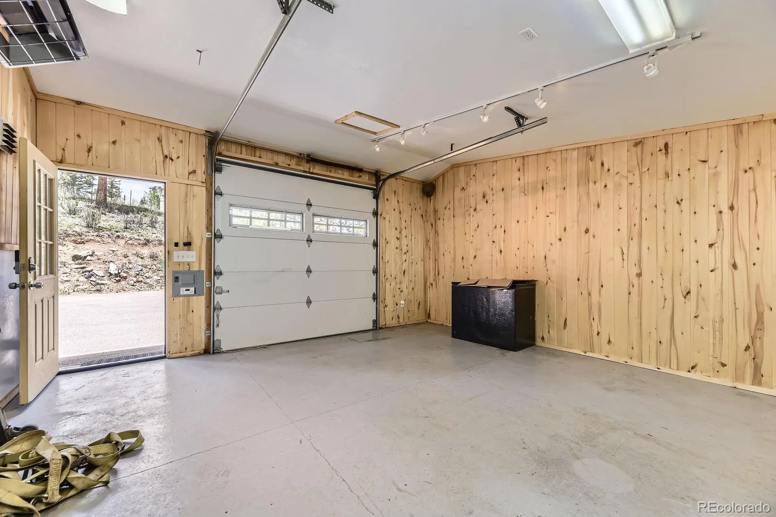 Pine, Colorado 80470, United States, 3 Bedrooms Bedrooms, ,3 BathroomsBathrooms,Residential,Active,146158