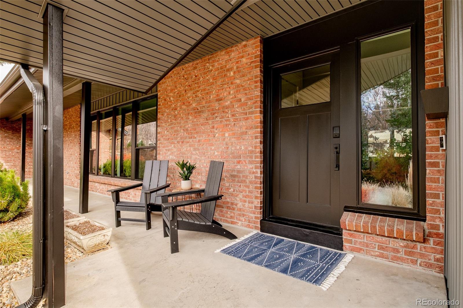 4000 S Dahlia Street