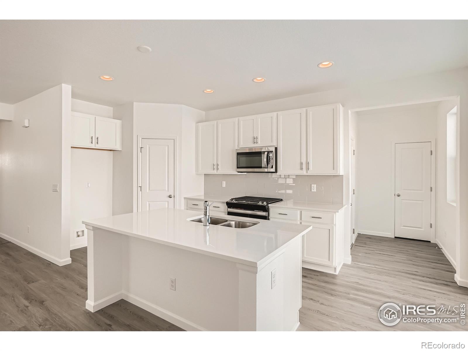 7337 Arkansas Street