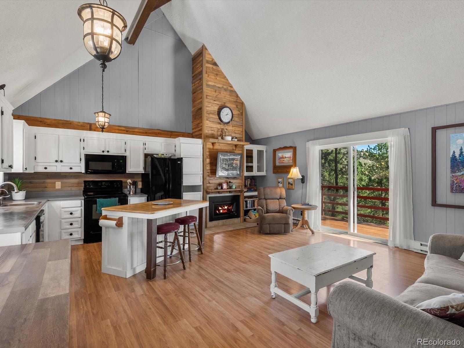 2137 Roland Drive