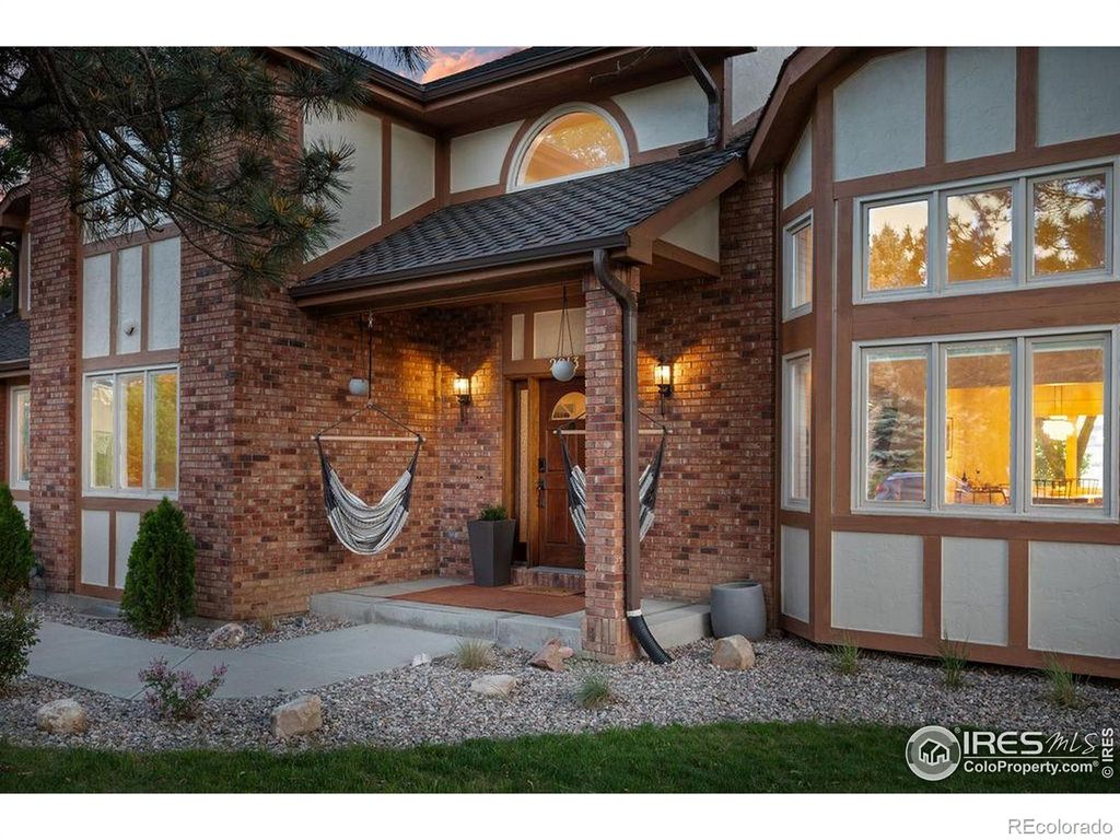 Photo of 2213 Grosvenor Court, Fort Collins, CO 80526 (MLS # IR1040002)