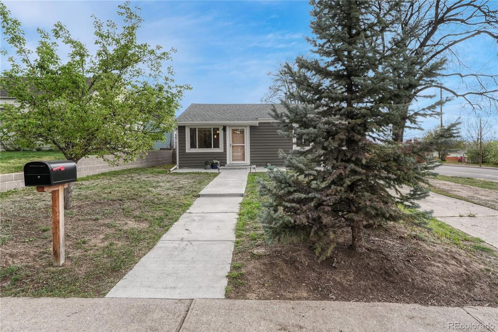 Photo of 5195 Osceola Street, Denver, CO 80212 (MLS # 1805104)