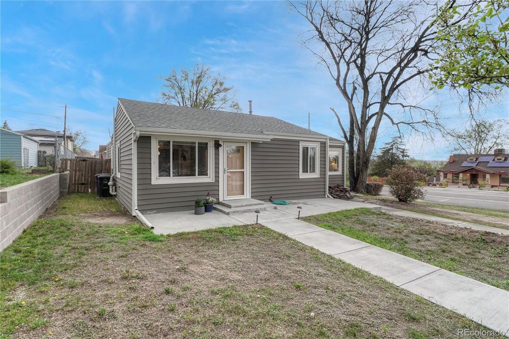 Photo of 5195 Osceola Street, Denver, CO 80212 (MLS # 1805104)