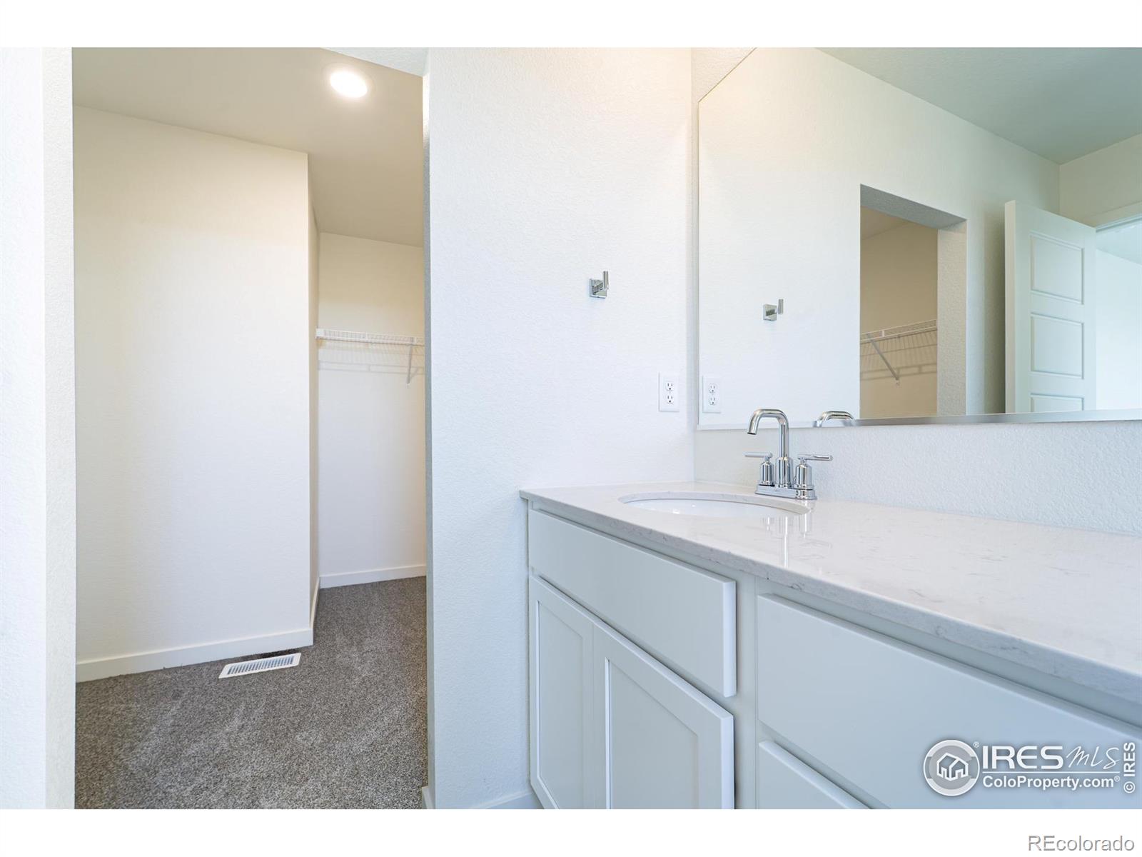 3808 Pinnacles Court