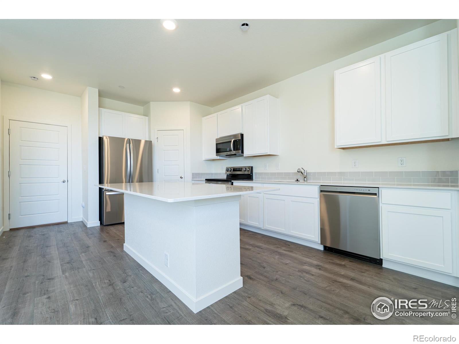 3808 Pinnacles Court