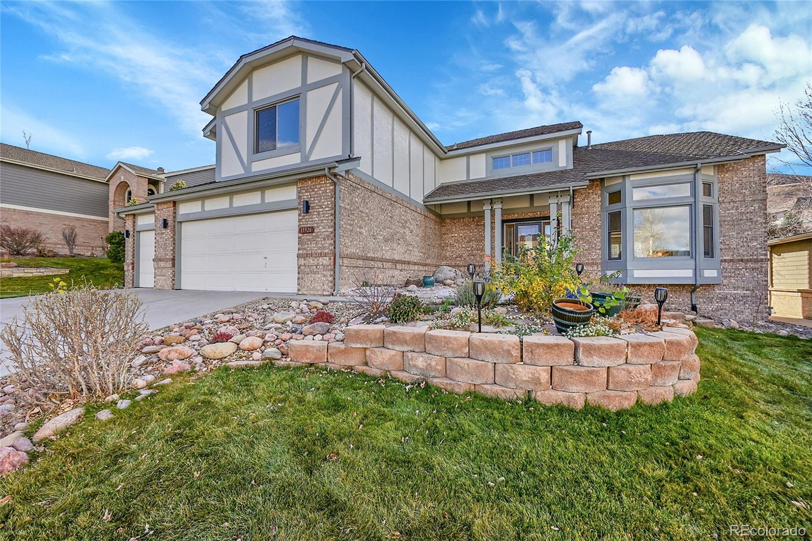 15926 W Ellsworth Lane