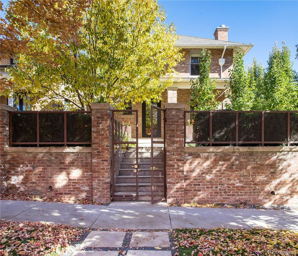 Photo of 550 Fillmore Street, Denver, CO 80206 (MLS # 1748024)