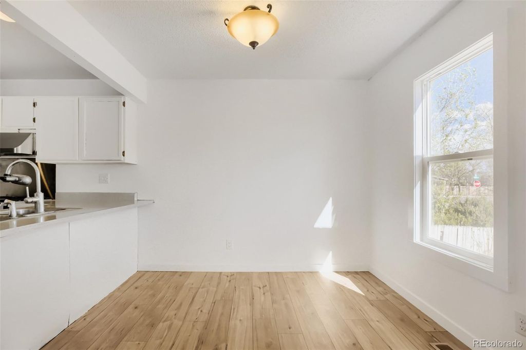 Photo of 1215 Devonshire Court, Lafayette, CO 80026 (MLS # 2588650)