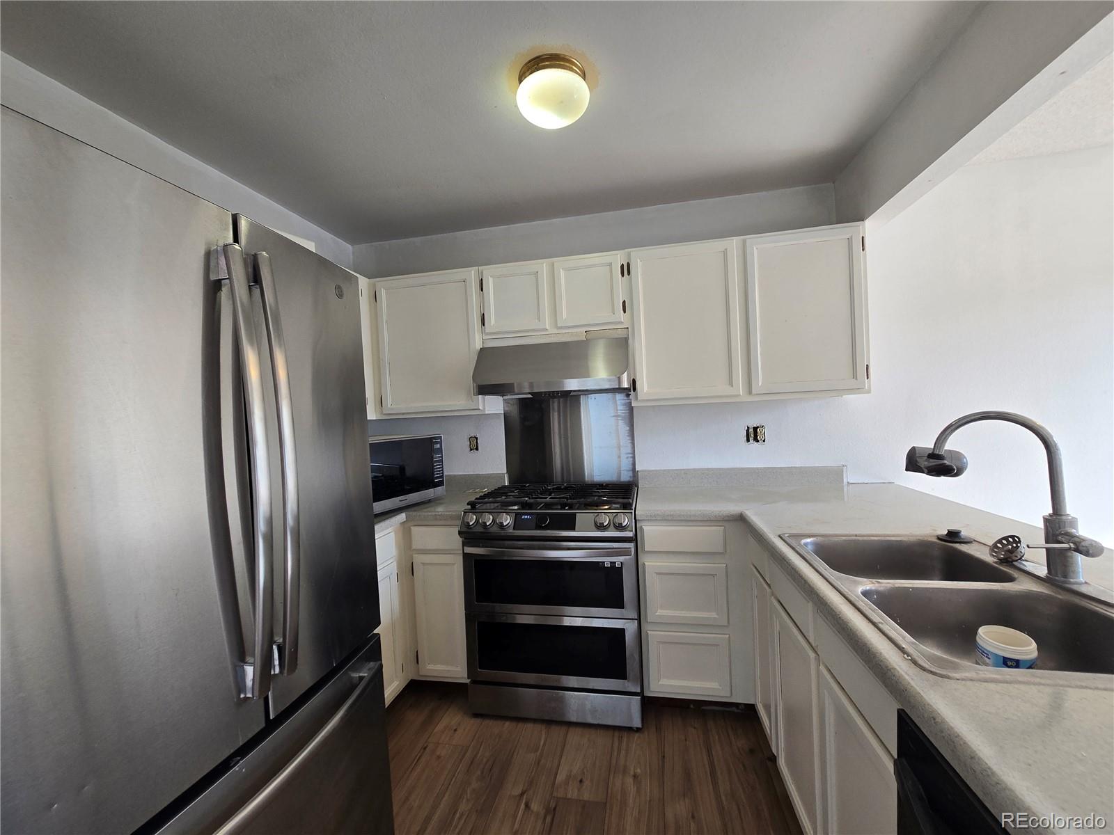 1215 Devonshire Court