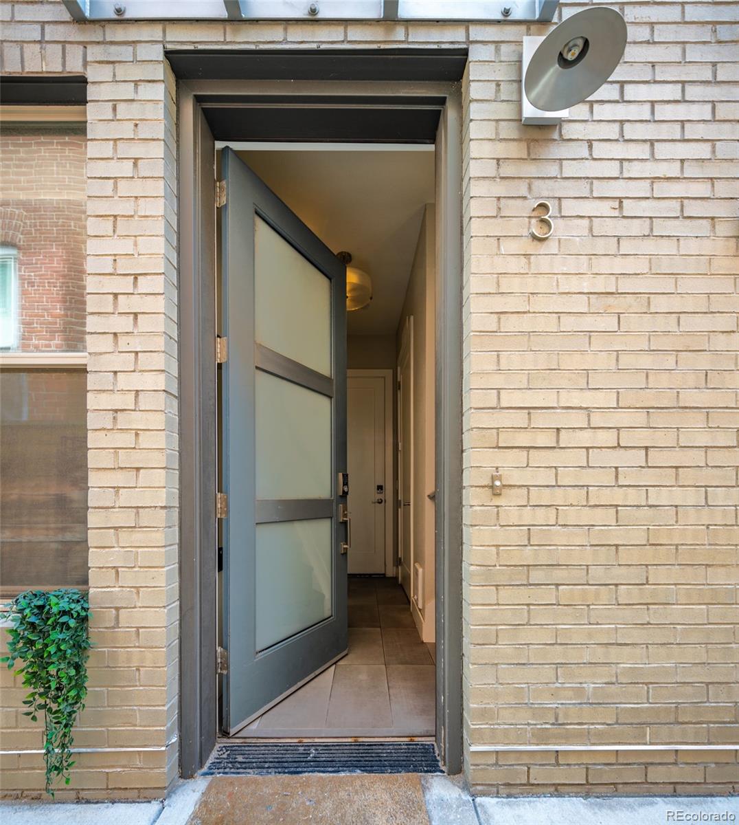 1323 Elati Street 3