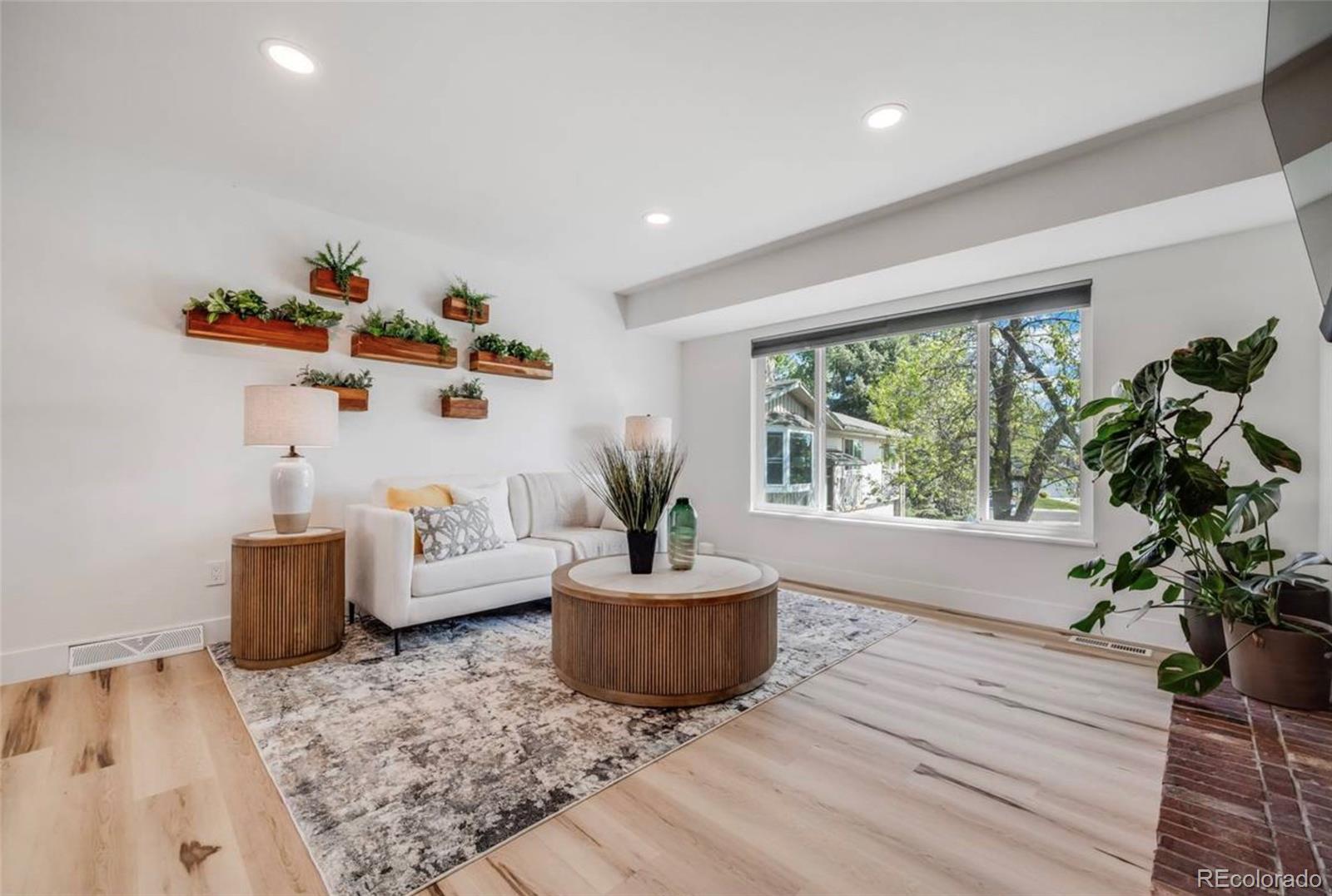 2764 S Reading Court